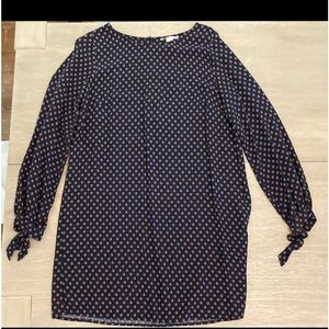 H&M mini dress w/ long sleeves, navy w/ red pattern, size 12